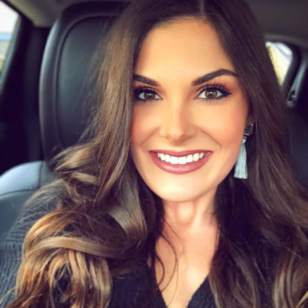 Meet your Posher, Caroline